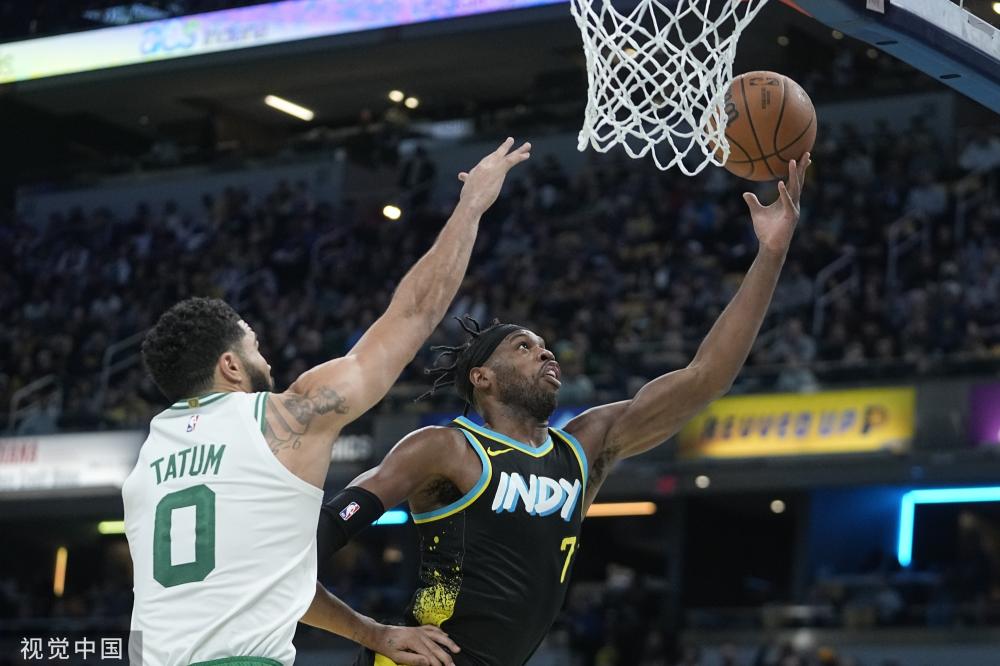 赛场上创造 赛场上创造