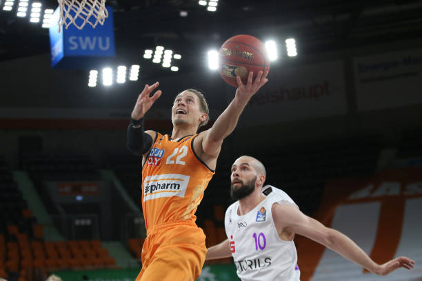 这场胜利不 这场胜利不